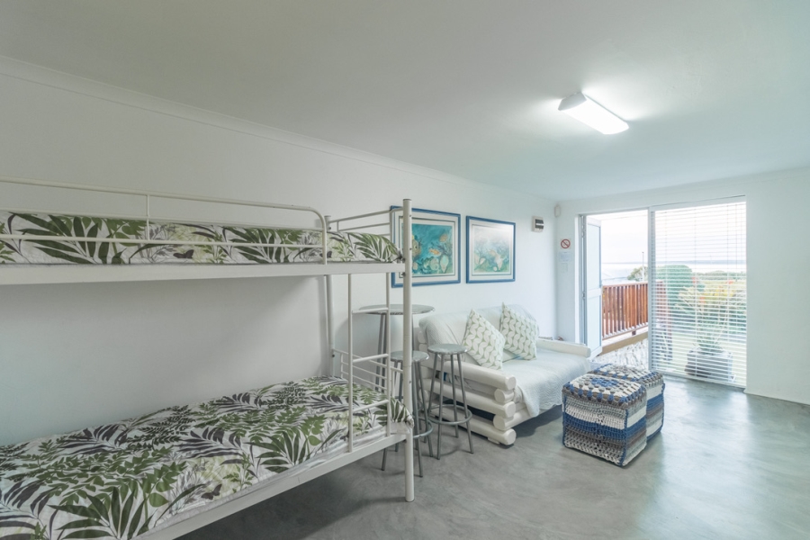 6 Bedroom Property for Sale in Yzerfontein Western Cape
